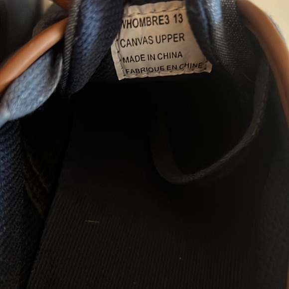 Size 13 Steve Madden blue denim shoes with brown leather accents - Picture 7 of 7